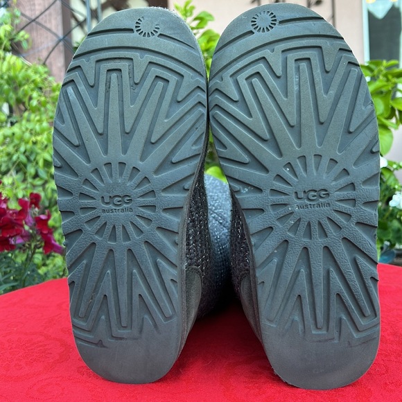 UGG Cardi Gray Fold Down Knit Sweater Boots - Picture 14 of 17